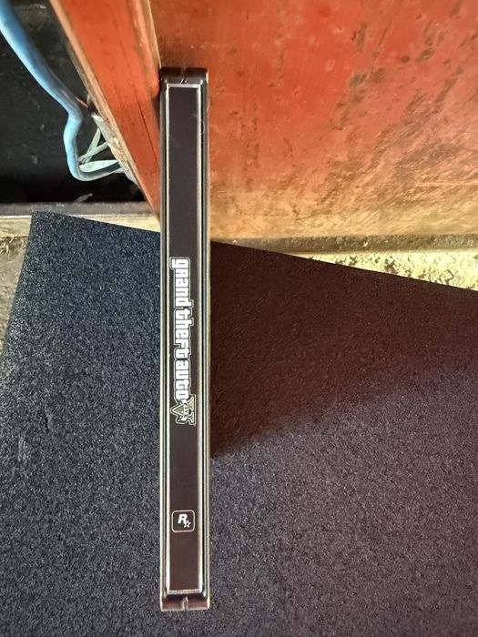 grand thert auto v ps3 steelbook