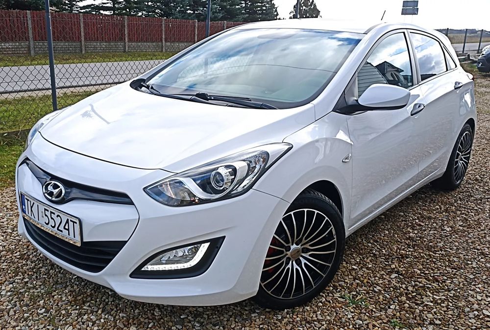Hyundai I30 1.4 Benzyna*2015*Nawigacja*Kamera*Alufelgi17*Bezwypadkowy*Sprowadzony