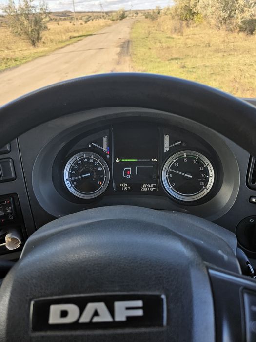 Вантажівка Даф DAF LF 150