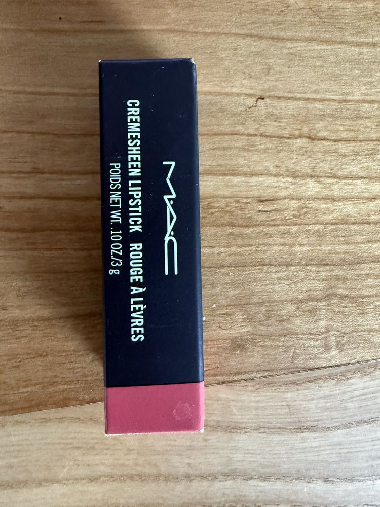 Nowa szminka MAC w kolorze Nippon