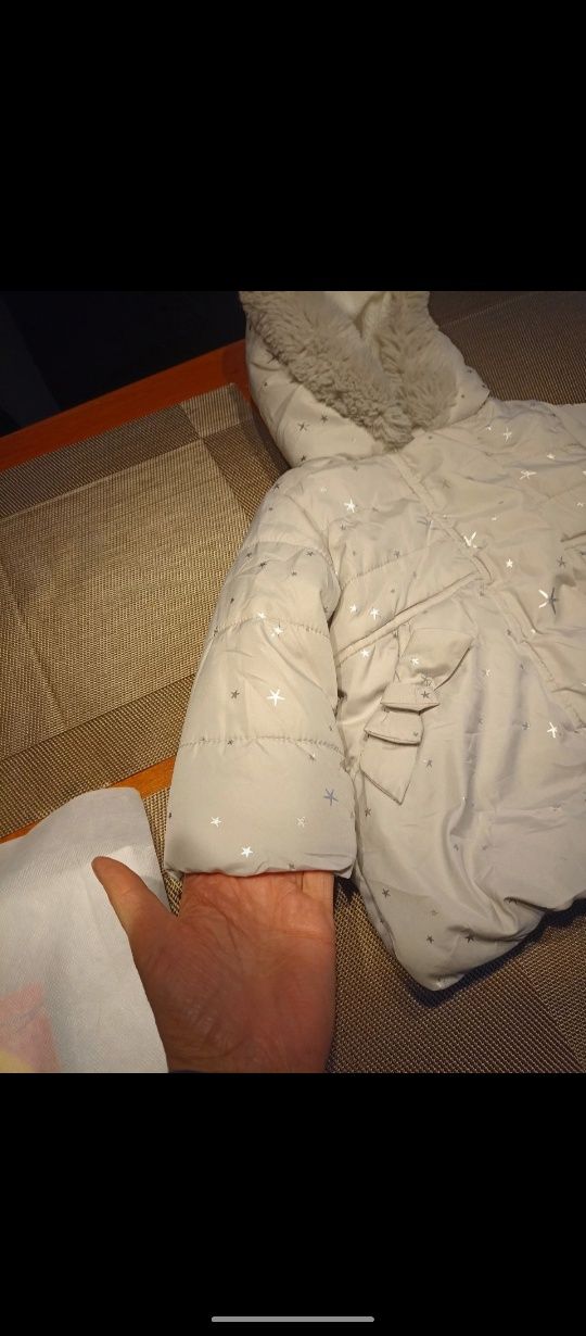 Śliczna kurteczka dla dziewczynki
