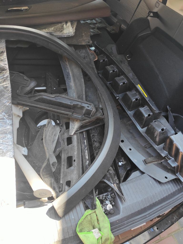 Пластик салона Nissan Rogue X Trail T33 2021-2025