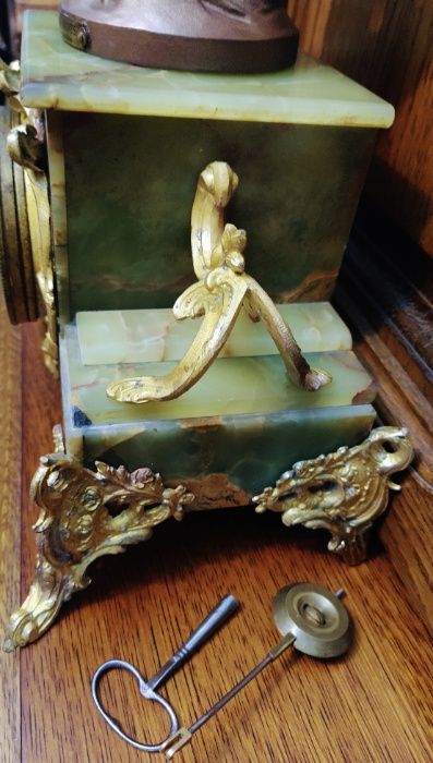 Каминные,антикварные часы,оникс,бронза,шпиатр,Франция,19 век