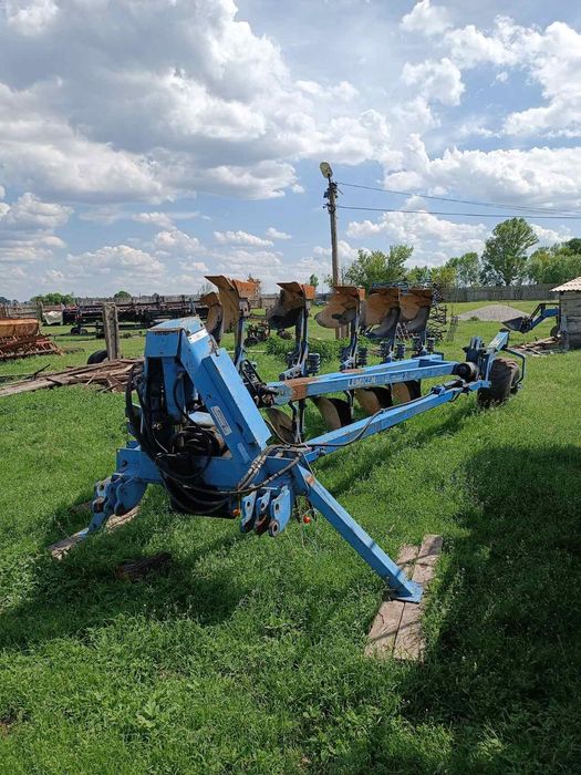 Оборотний плуг Лемкен Діамант 5+1 2009 року випуску з передплужниками