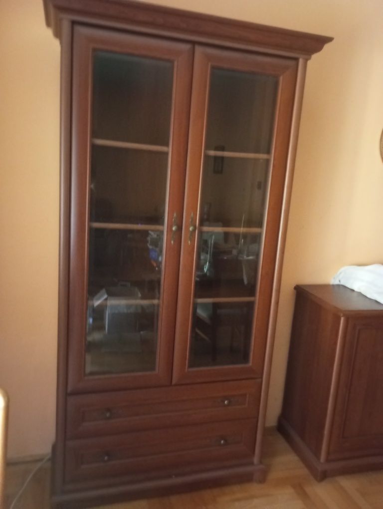 Sprzedam komplet mebli Kent stan bardzo dobry, zadbany, polecam