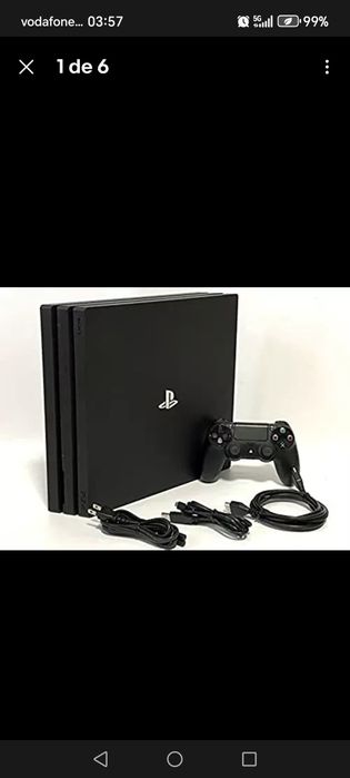 Ps4 pro com 2 comandos e jogos