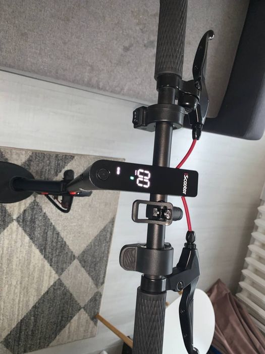 Hulajnoga elektryczna i10