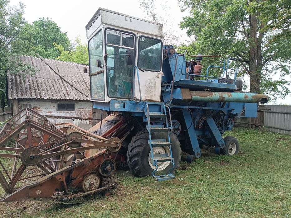 Продам комбайн Енісей