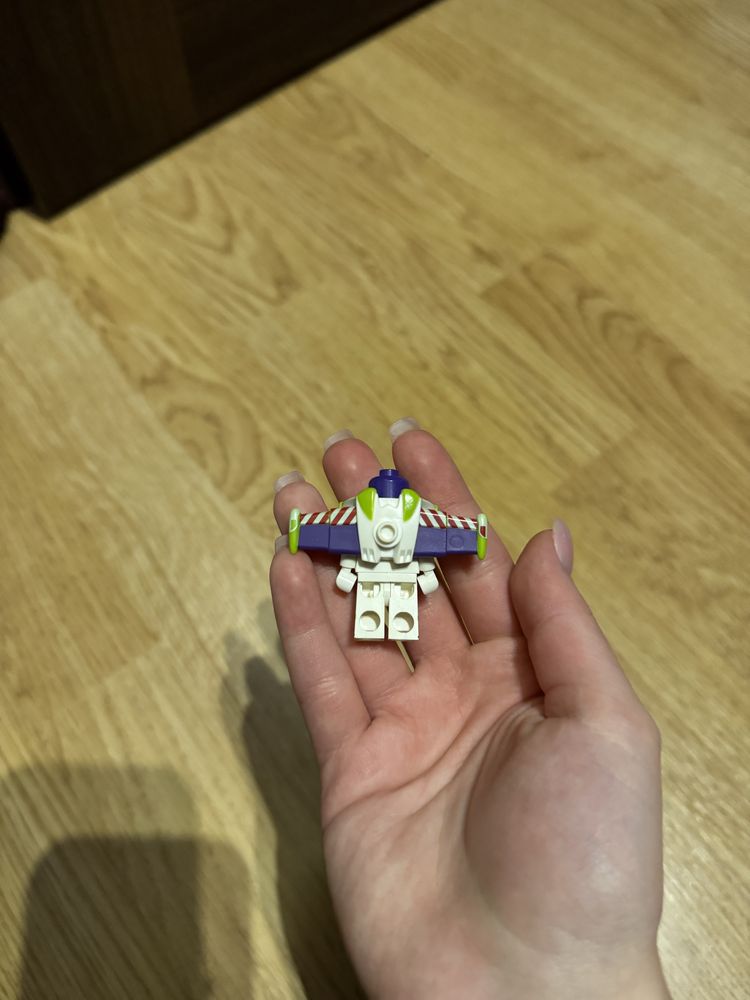 Buzz astral lego