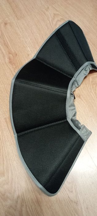 Kołnierz  obroża pooperacyjna dla psa lub kota