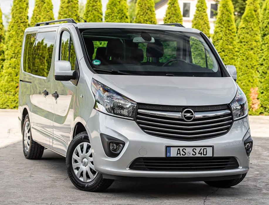Opel Vivaro Trafic 9 osobowy LIFT z Niemiec !