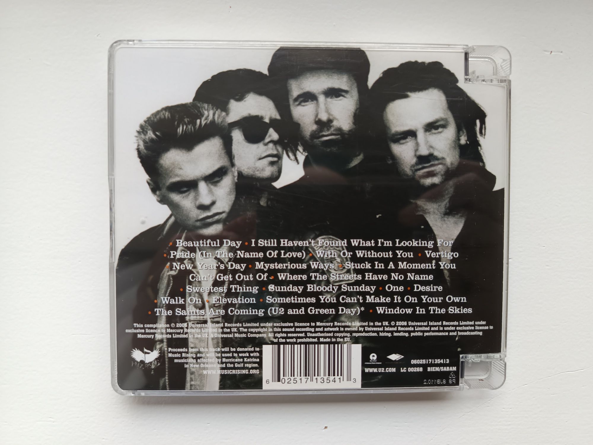 CD original U 2 .