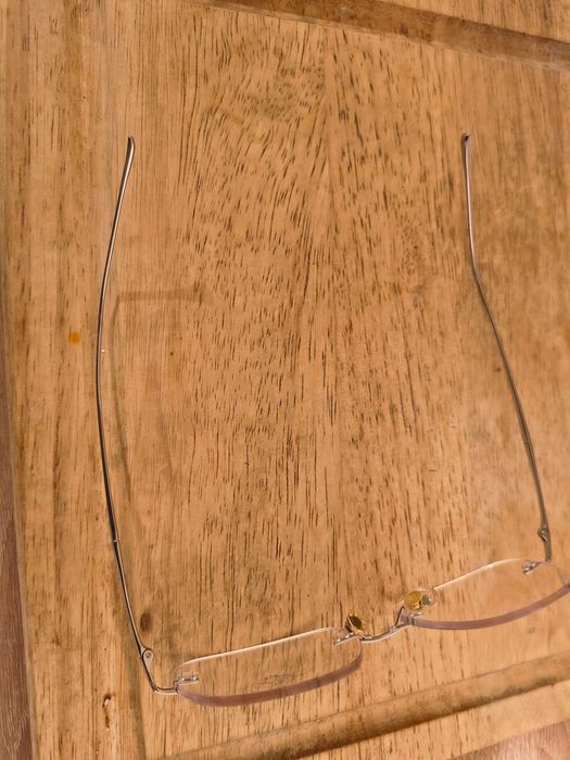 Oprawki okularów tytanowe