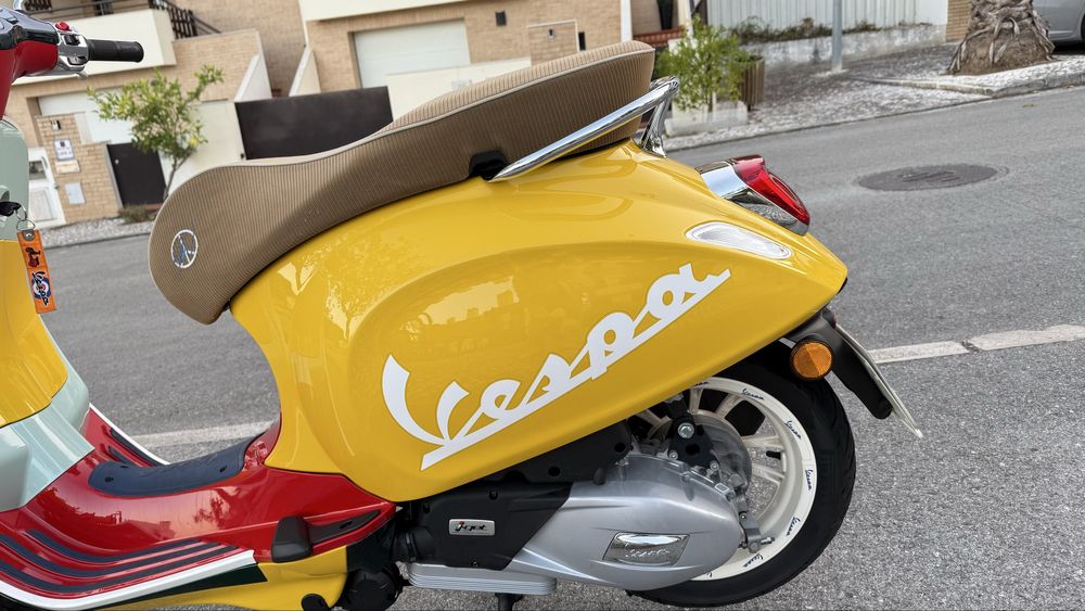 Vespa 125 SEAN WOTHERSPOON edicao limitada