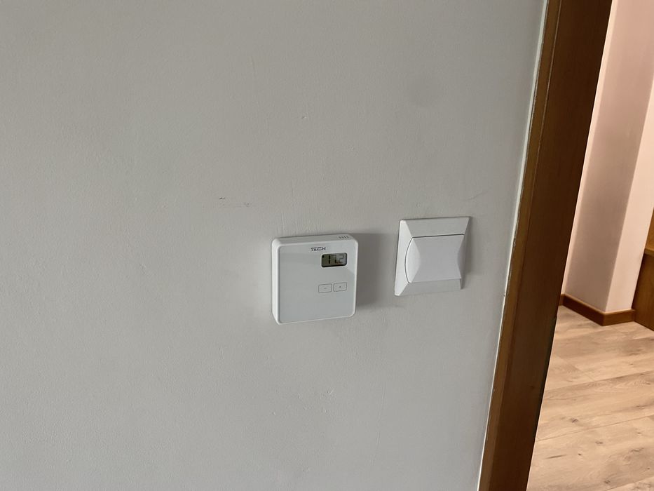 Dom 160 m2 - dwa niezalezne mieszkania na dzialce 1300 m2