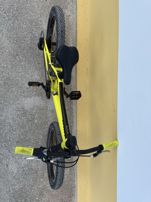 Bicicleta SCOTT Scale 20”