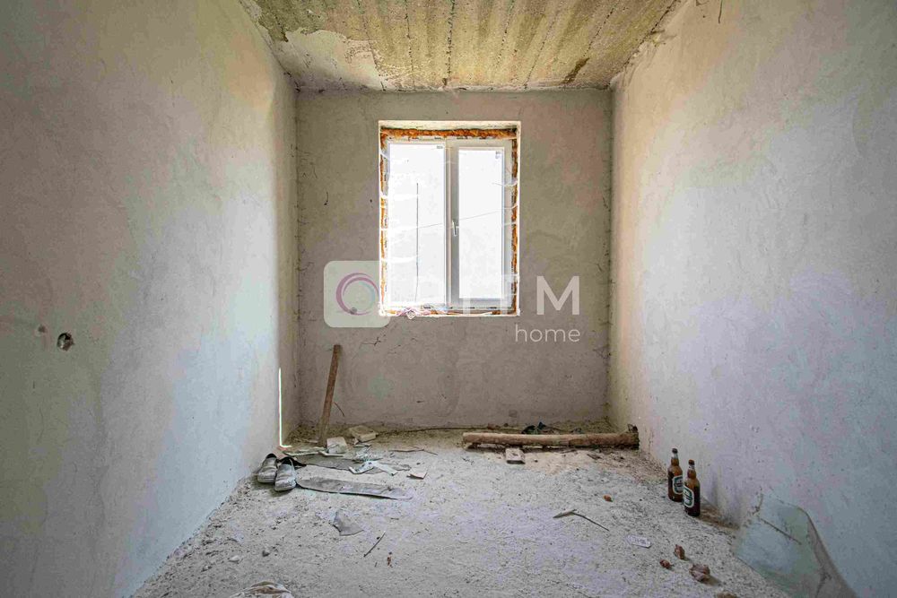 Будинок 200 м2  за вул. Топольна (м. Бережани)