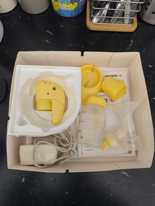 Laktator elektryczny medela mini electric odciągacz pokarmu na prąd