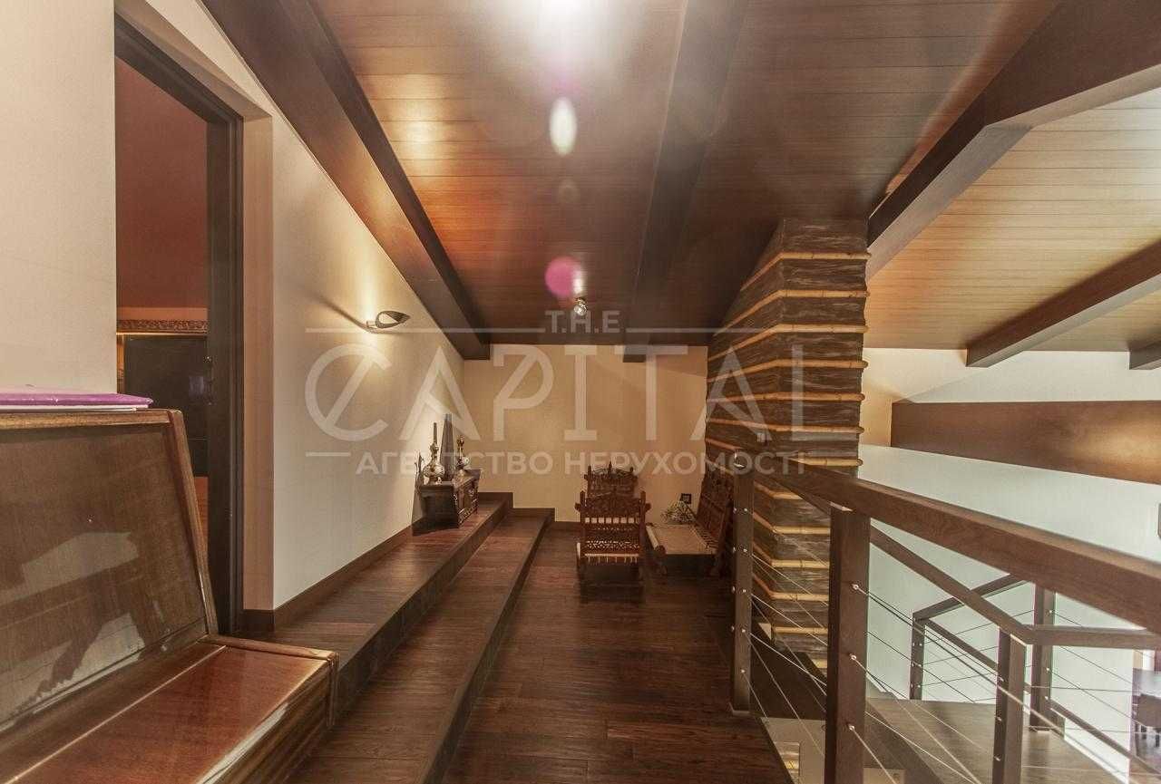 Японський пентхаус 230 м² з каміном, паркінгом і кінотеатром (Поділ)