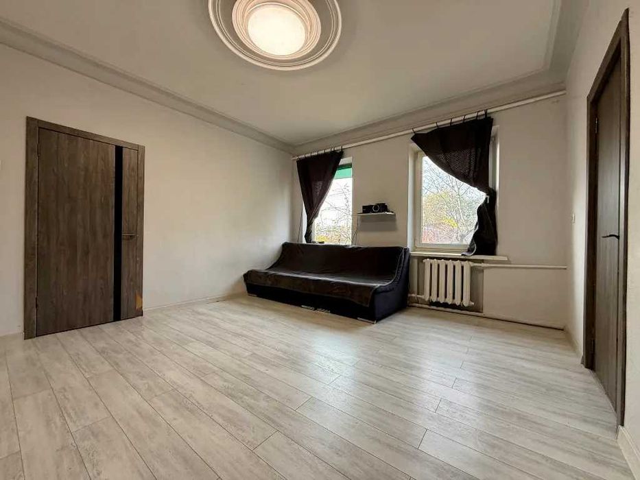 Продаж будинку 4к Олександра Поля (верх)
Леоніда Стромцова вул. 25/2