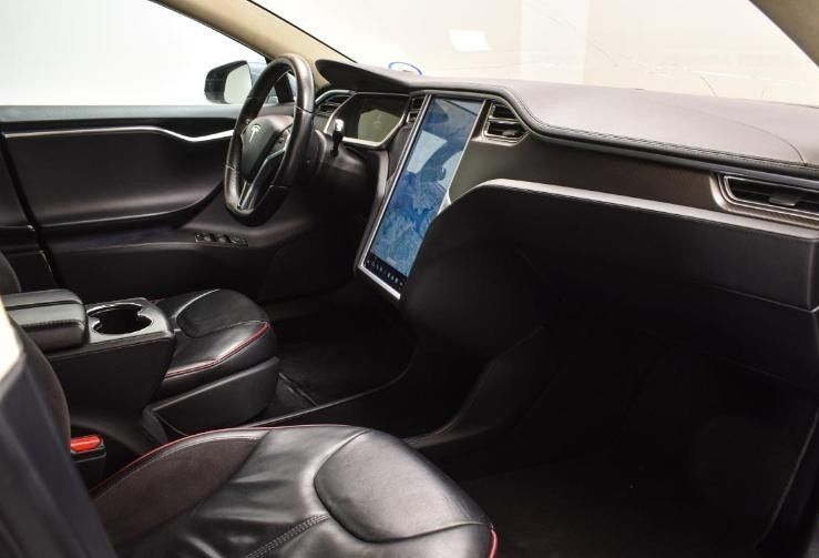 Tesla model s 85p