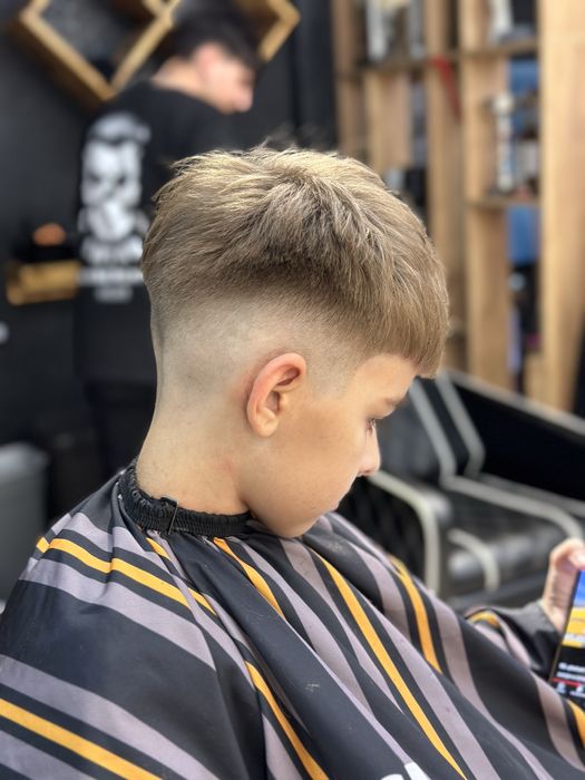 Модель на стрижку БЕЗКОШТОВНО