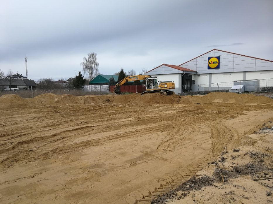 Wykopy stawów.Usługi koparką gąsienicową . Kruszony beton