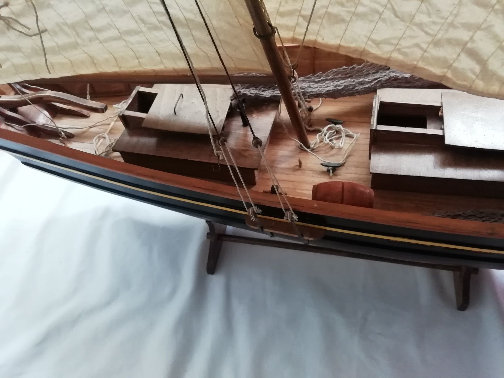 Virginia Pilot/Boat 1805 Barco Decorativo 77 cm comp  estado impecáv