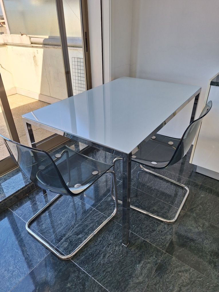 Mesa cozinha 1,35 x 0,85 m