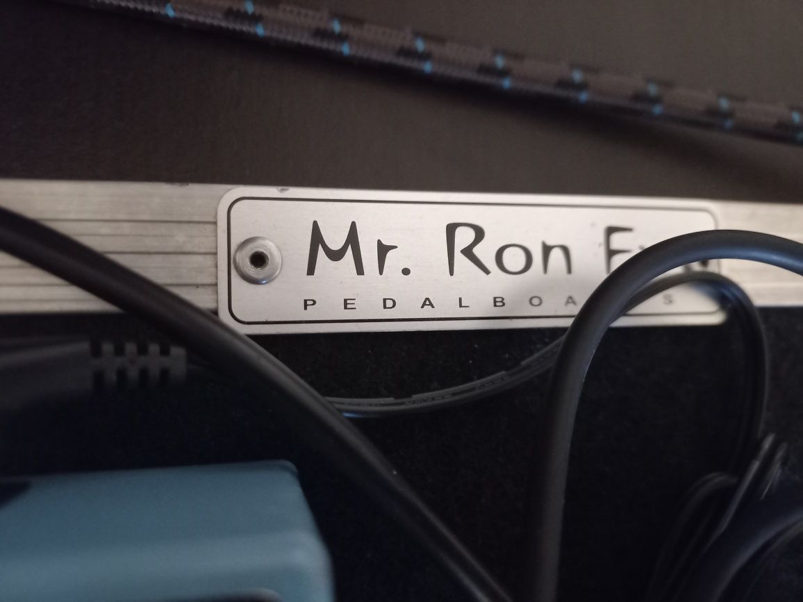 Pedalboard & Case Mr Ron Fx