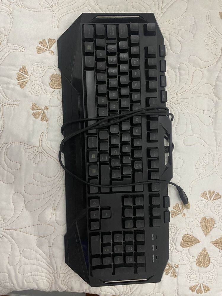 Teclado Krom Kombat