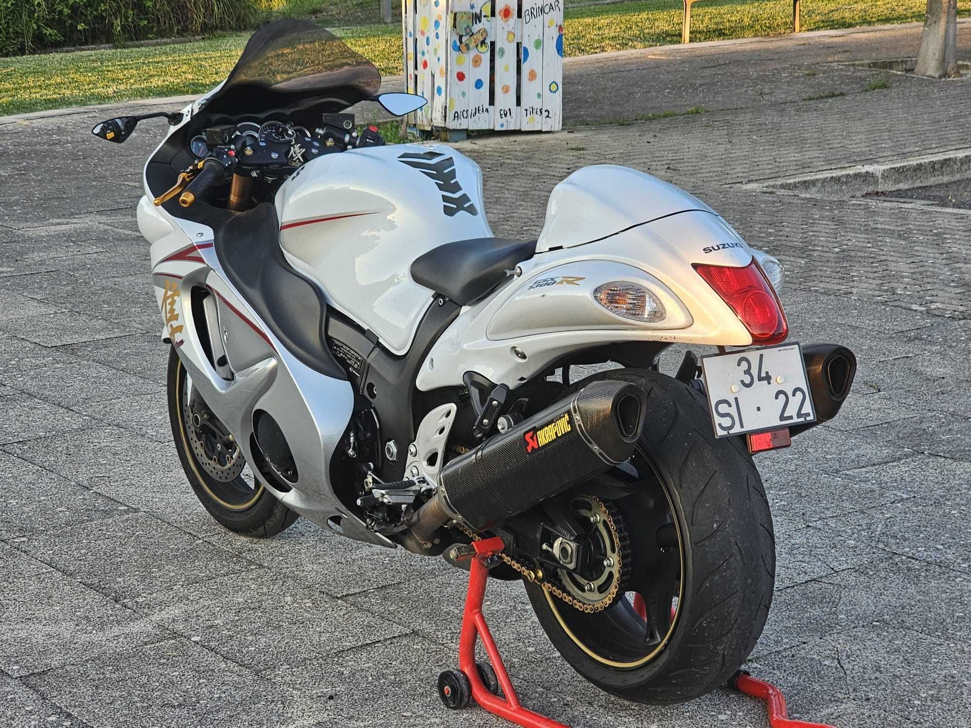 Suzuki Hayabusa como nova