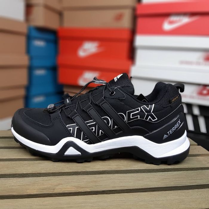 Зимові кросівки Adidas Terrex Gore-tex