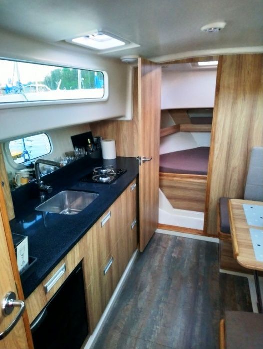 Czarter spacerówka houseboat jacht motorowy Nautika830Lux 2019r,Mazury
