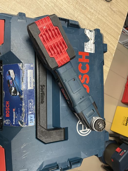 Bosch GOP 18V-28 L-Boxx / безщітковий реноватор Бош