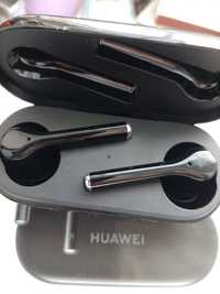 Продам безпроводные наушники Huawei