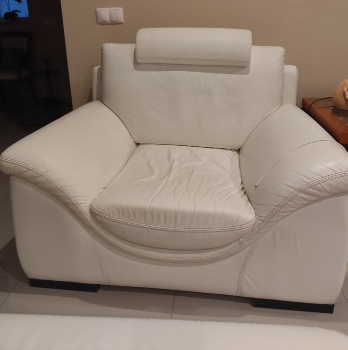 Vendo 1 sofá de sala + 2 poltronas