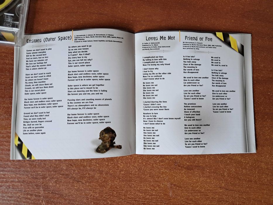 Audio CD t.A.T.u. (Тату) - Dangerous And Moving