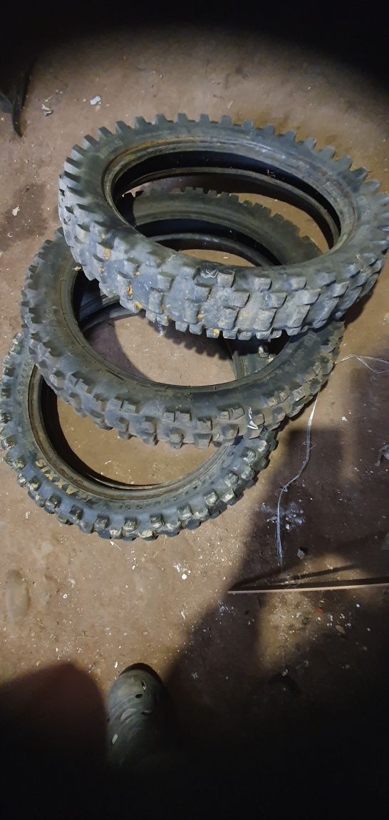 Mitas 90/100 r16