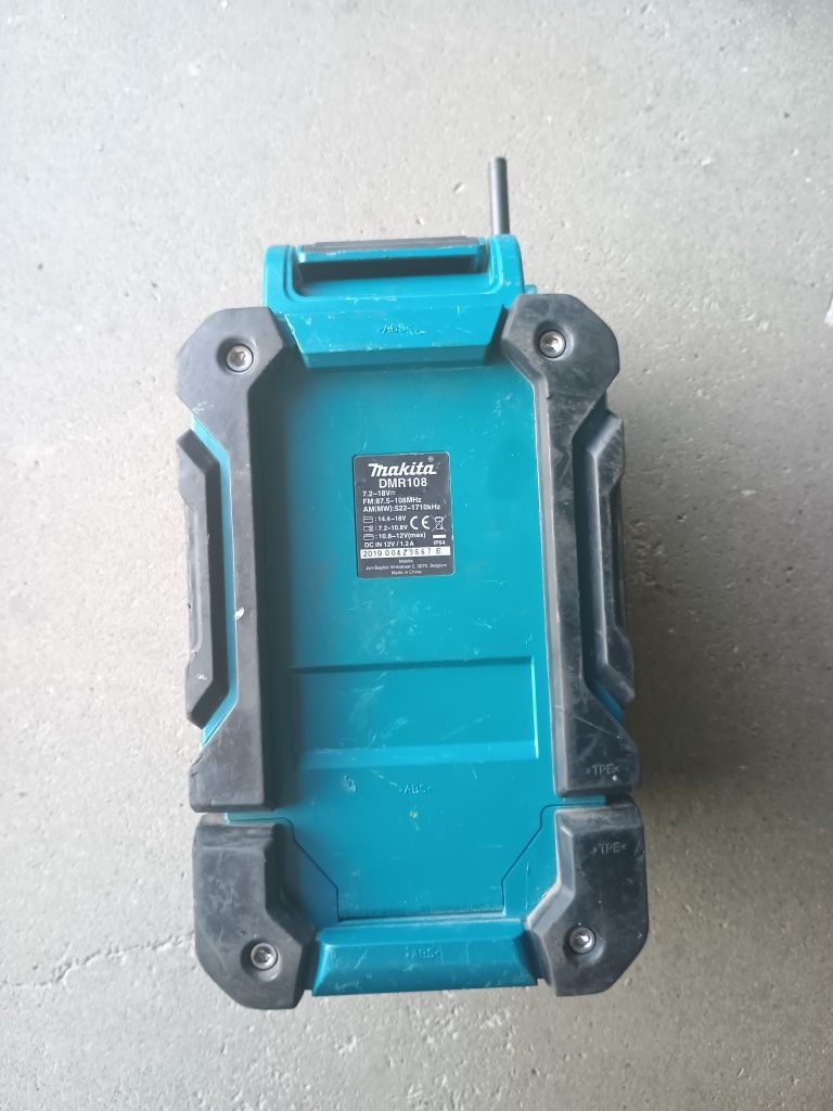 Radio budowlane Makita DMR 108 bluetooth akumulatorowe