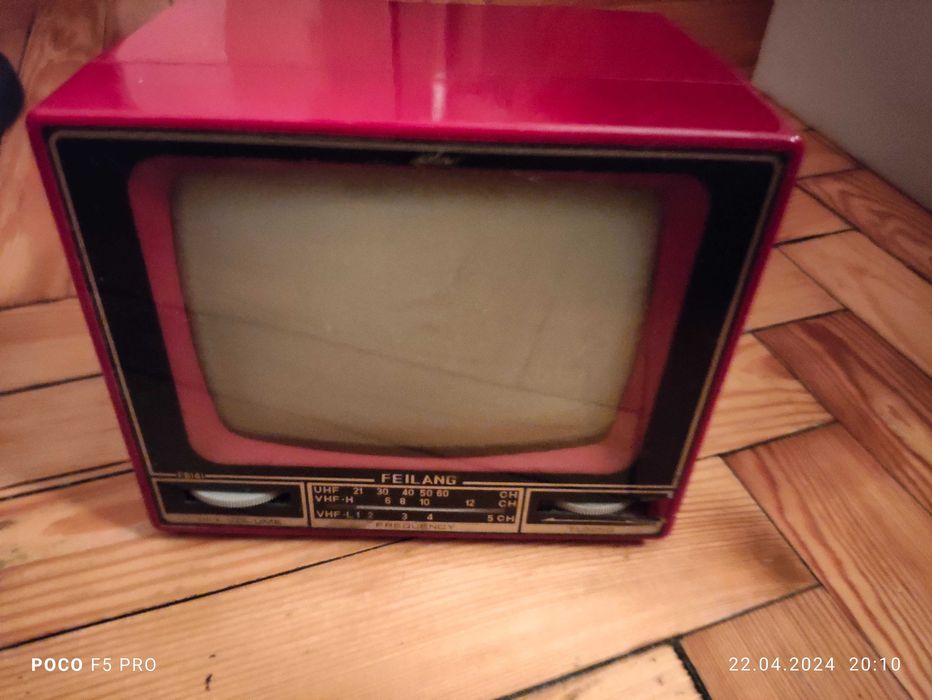 Телевізор компактний FEILANG-FB141 - 14см (5.5") -1995 рік