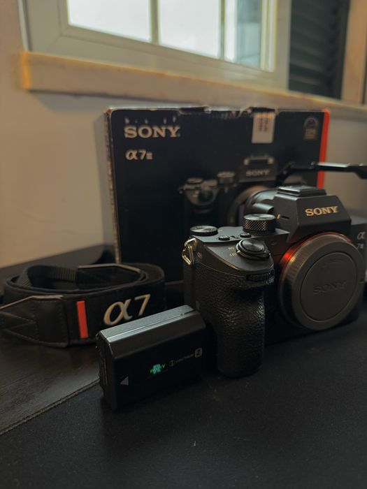 Sony A7III - Corpo & Cage + Acessórios