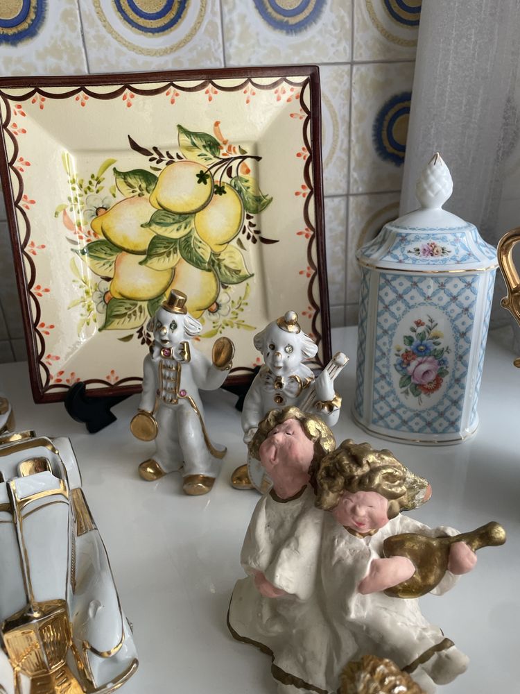 Varias pecas porcelanas  e outros materias para vender