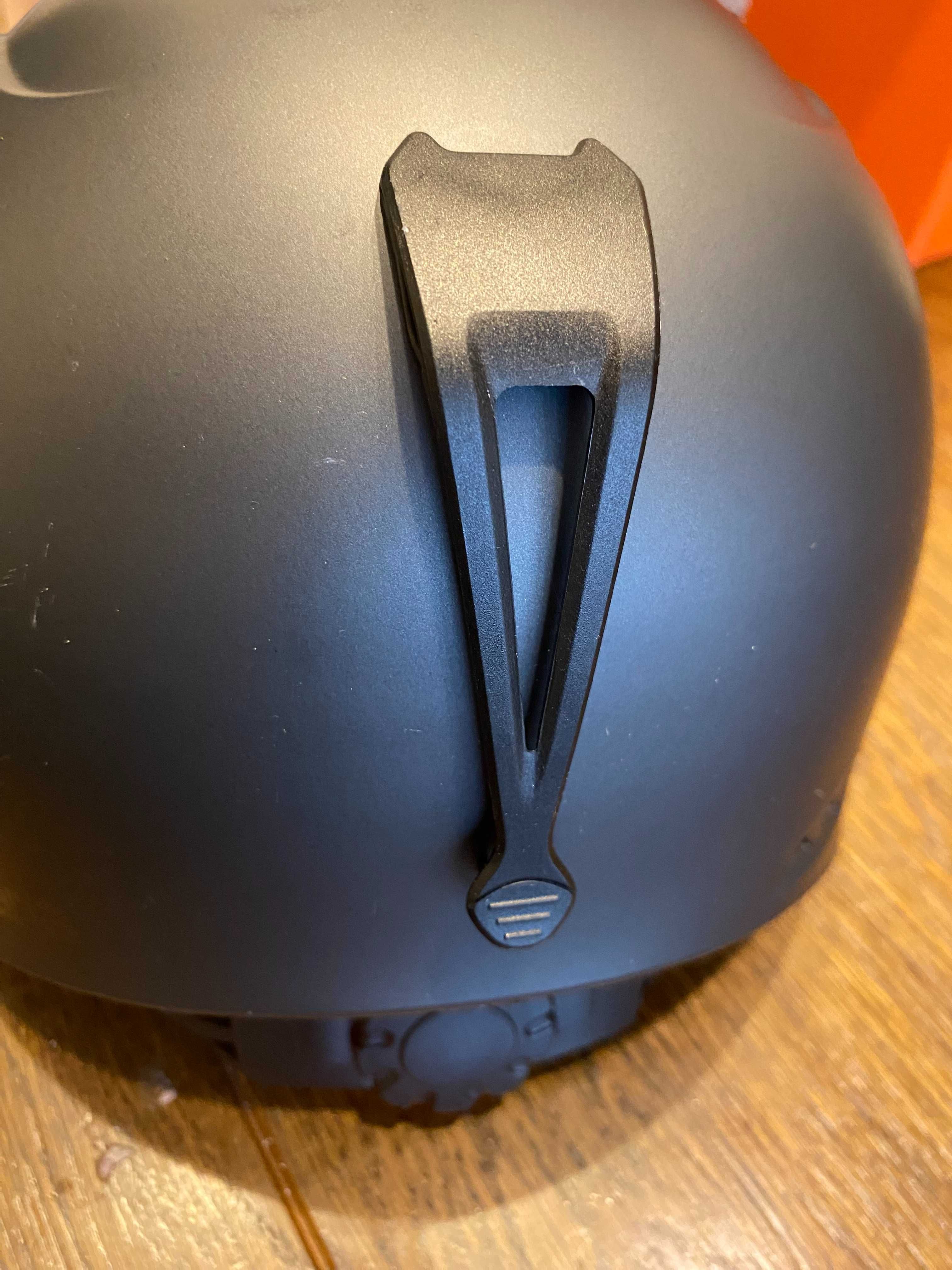 hełm, kask narciarski snowbordowy roz. M 55-58, IGUANA możliwa dostawa