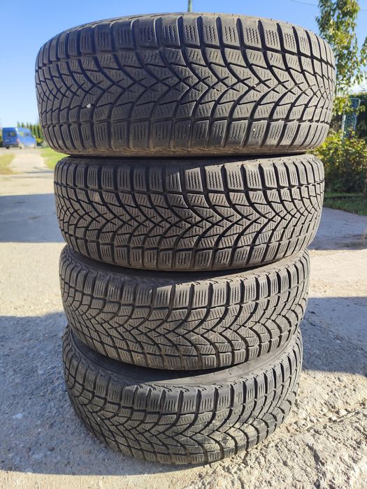 Felgi aluminiowe z oponami zimowymi 5x112 6,5J ET50 205/55r.16