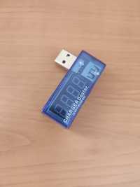 Usb Tester - Voltímetro Amperímetro Charger Doctor 3.5-7.0V 0-3A