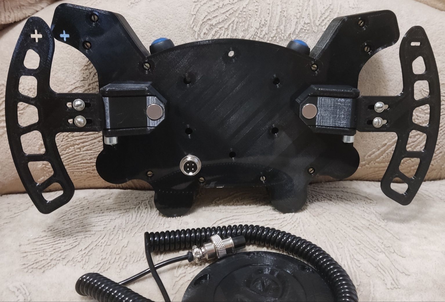 DIY рульовий батонбокс v2 руль для сімрейсингу simracing fanatec Logit