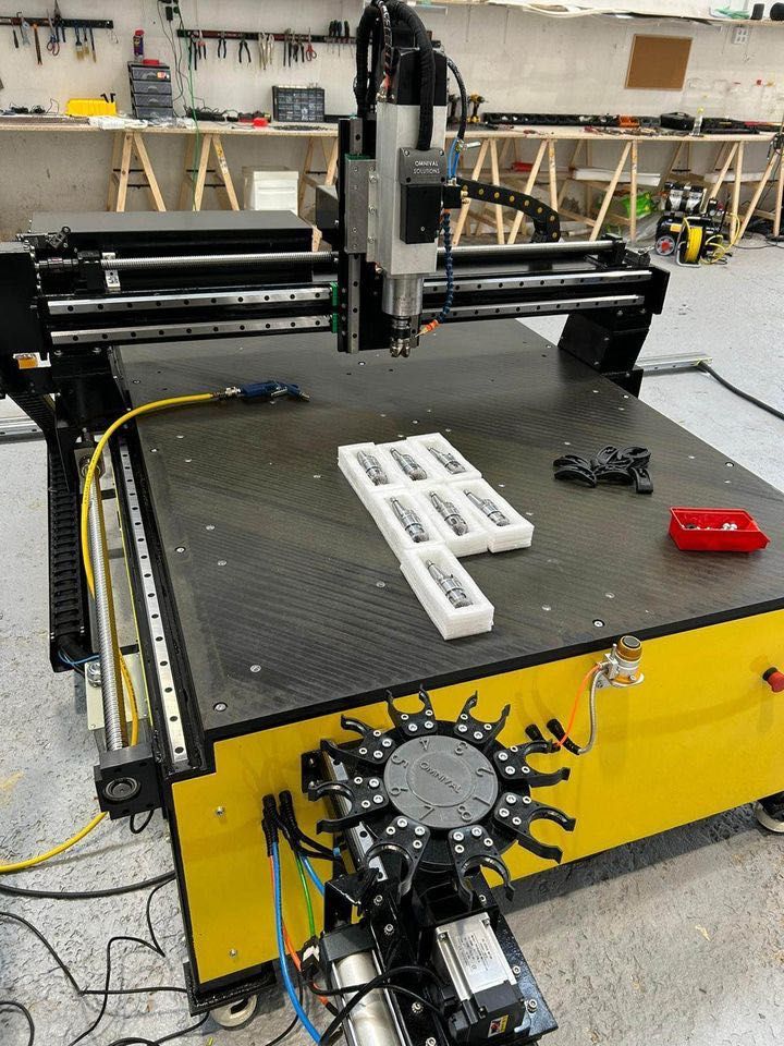 CNC fresadora Aluminnio  e plásticos técnicos