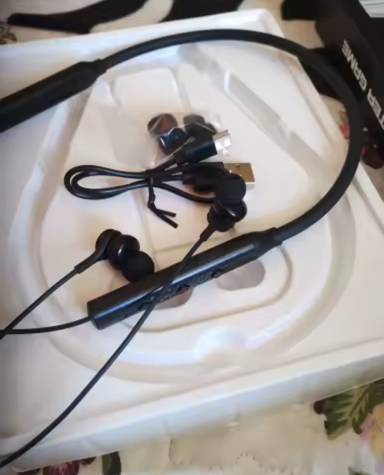 Monster AIRFREE Bluetooth V5.4 Mega Bas [Czarne]