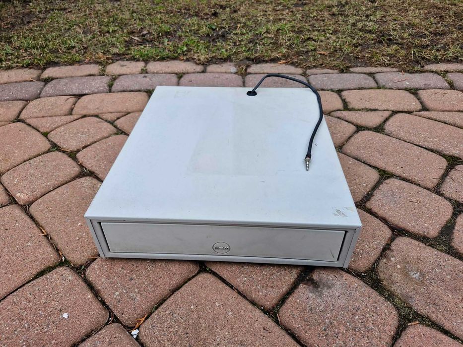 Szuflada na pieniądze do kasy fiskalnej